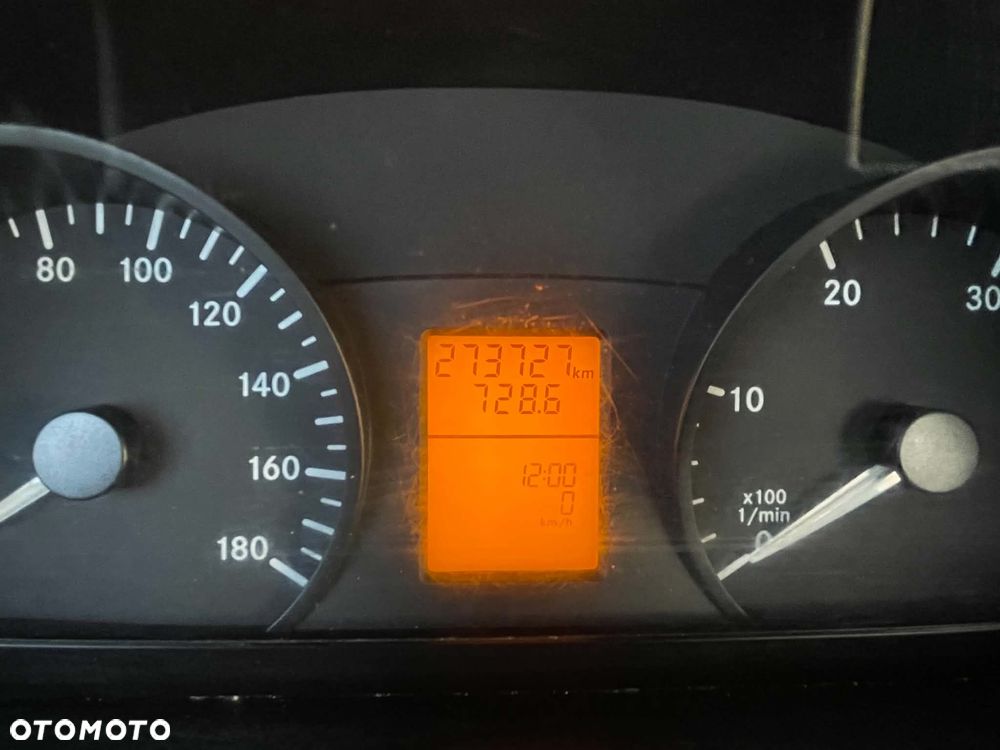 Mercedes-Benz Sprinter - 36