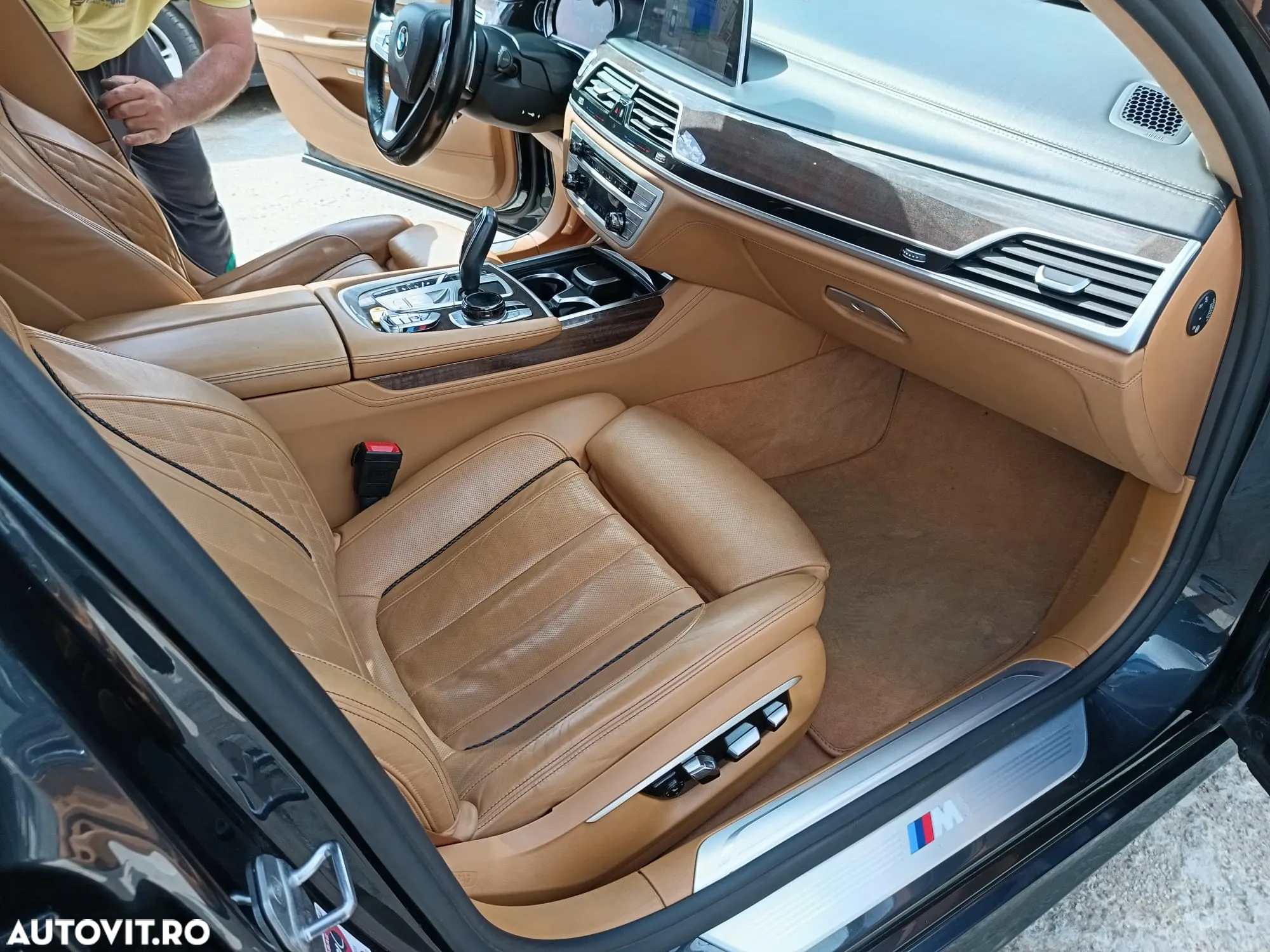 BMW Seria 7 740d xDrive - 18
