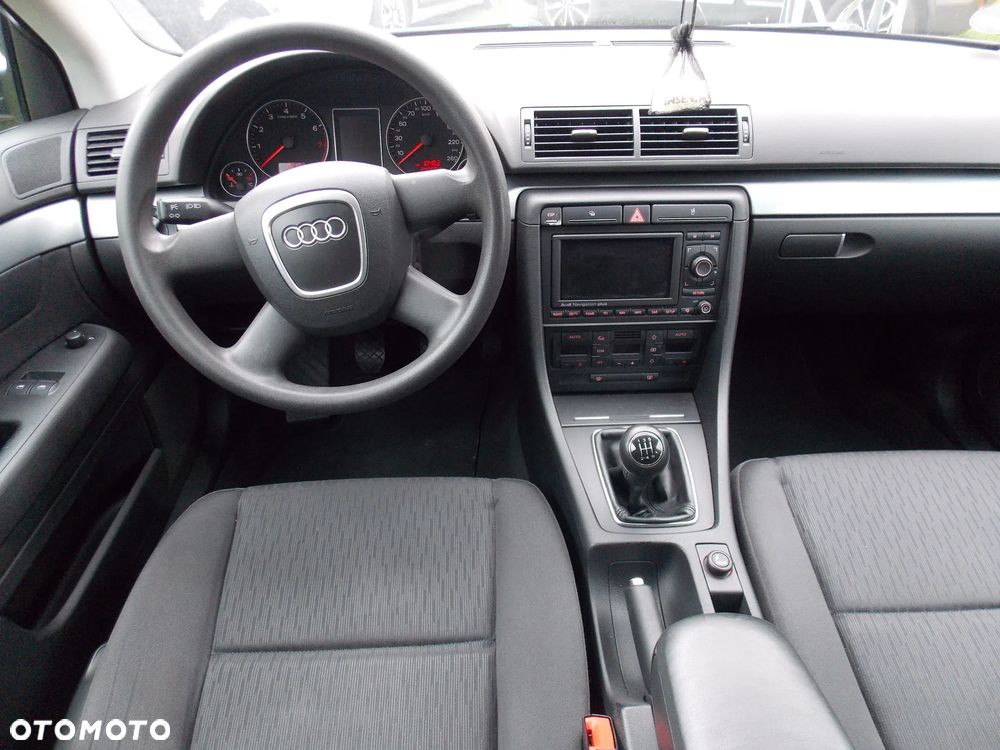 Audi A4 Avant - 19
