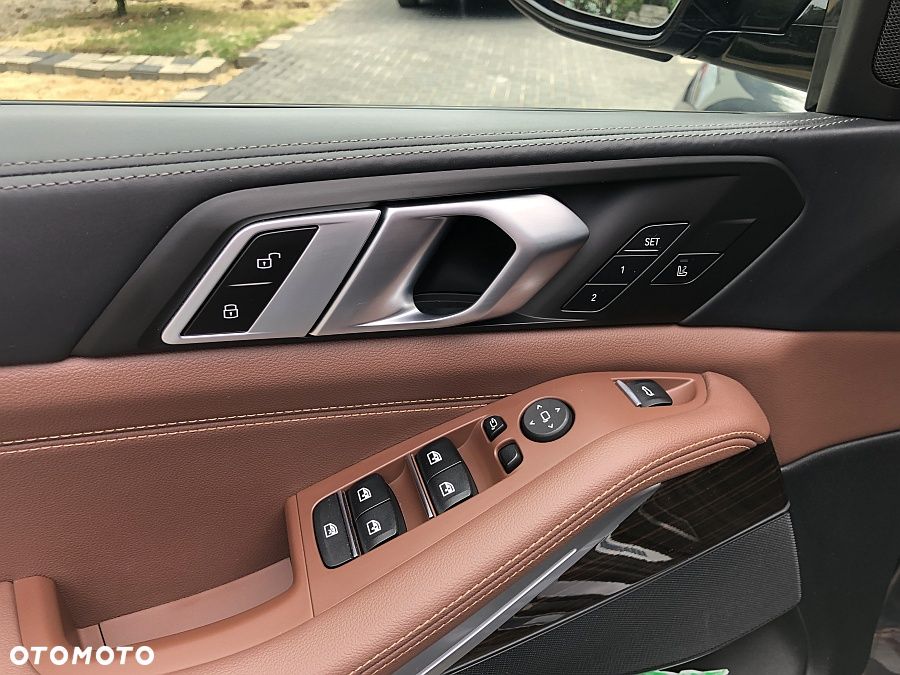 BMW X5 xDrive40d mHEV - 23