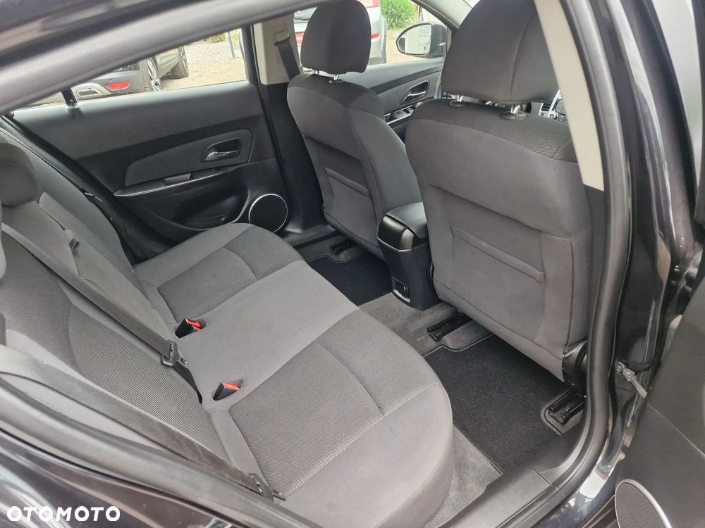 Chevrolet Cruze 1.6 LT+ - 21