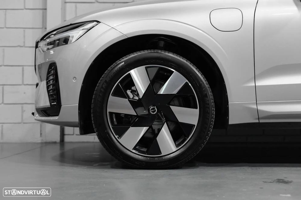 Volvo XC 60 T8 AWD Plus Black Edition - 24