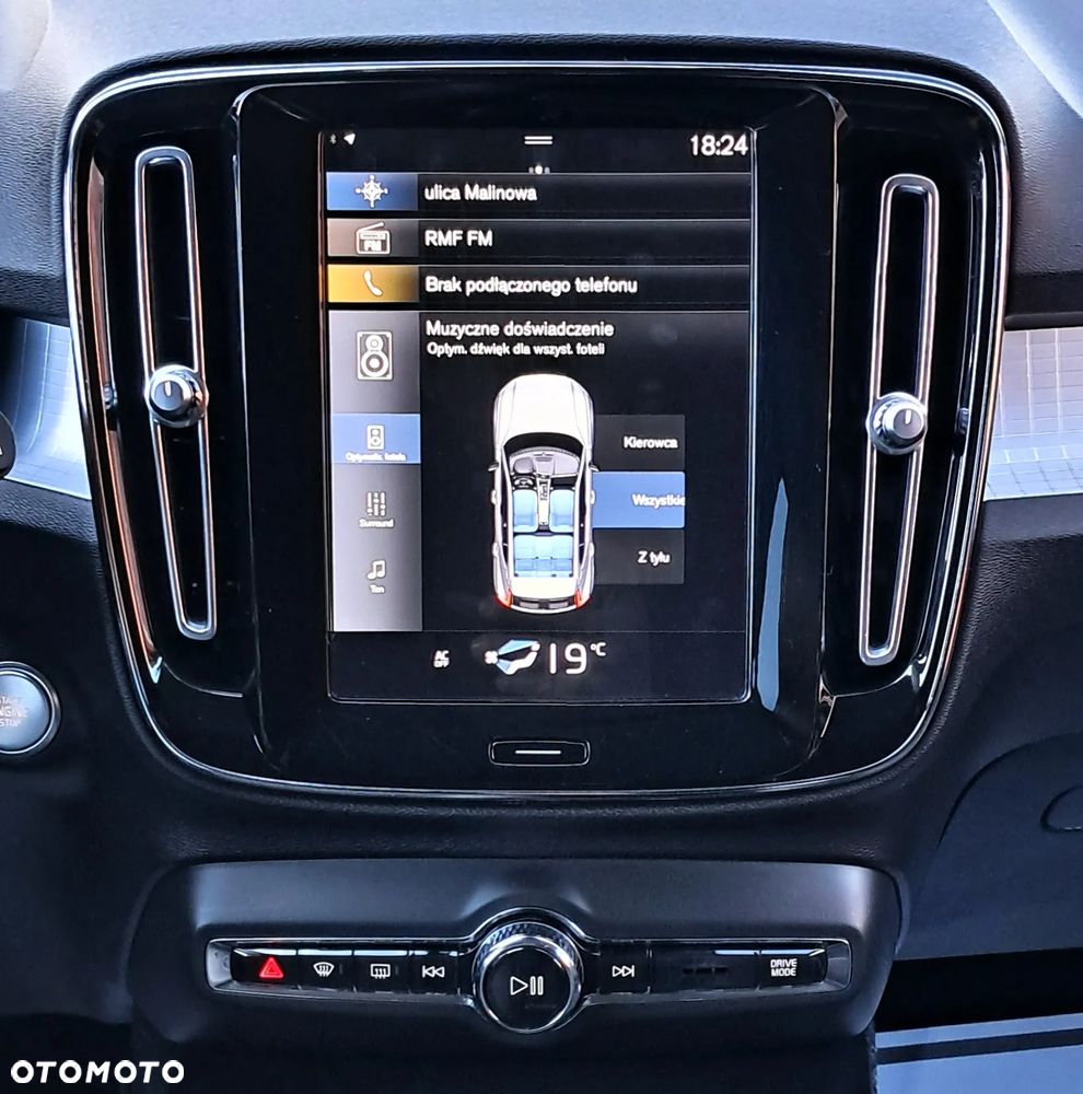 Volvo XC 40 T4 Momentum - 25