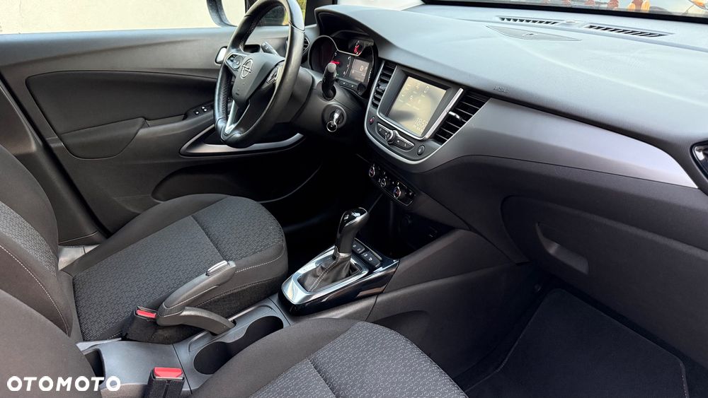 Opel Crossland - 8