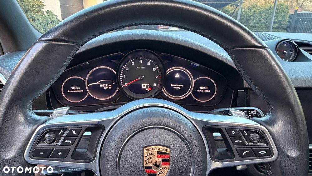 Porsche Cayenne - 19