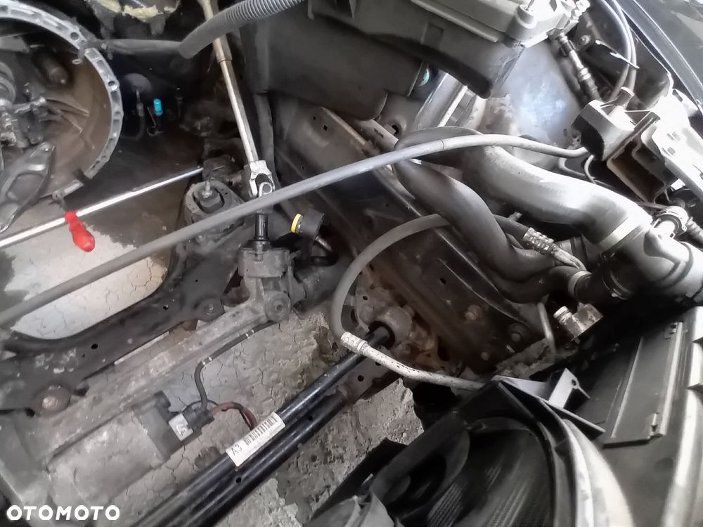 BMW Seria 3 - 16