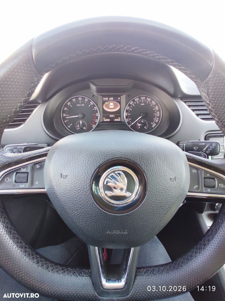 Skoda Octavia 1.6 TDI DSG Style - 12