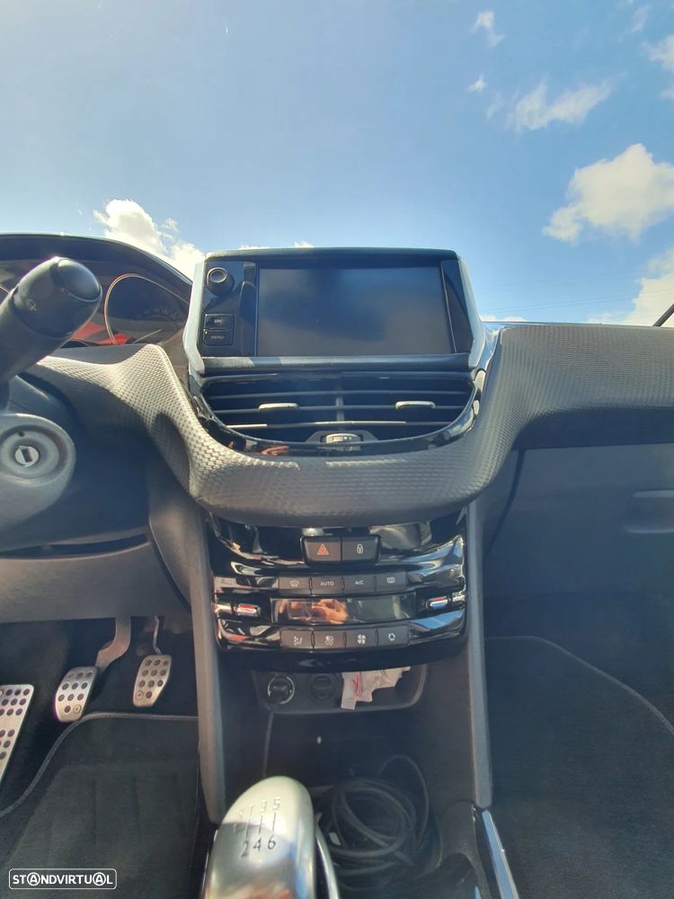 Peugeot 2008 PureTech 130 Stop&Start Allure - 20