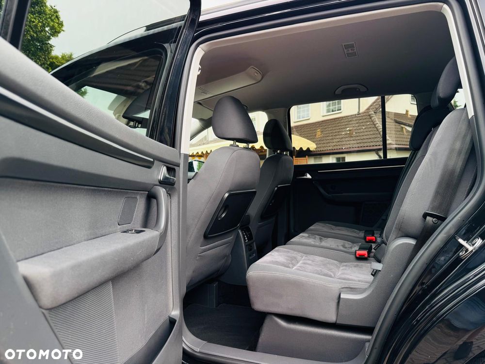 Volkswagen Touran 2.0 TDI DPF Highline DSG - 31