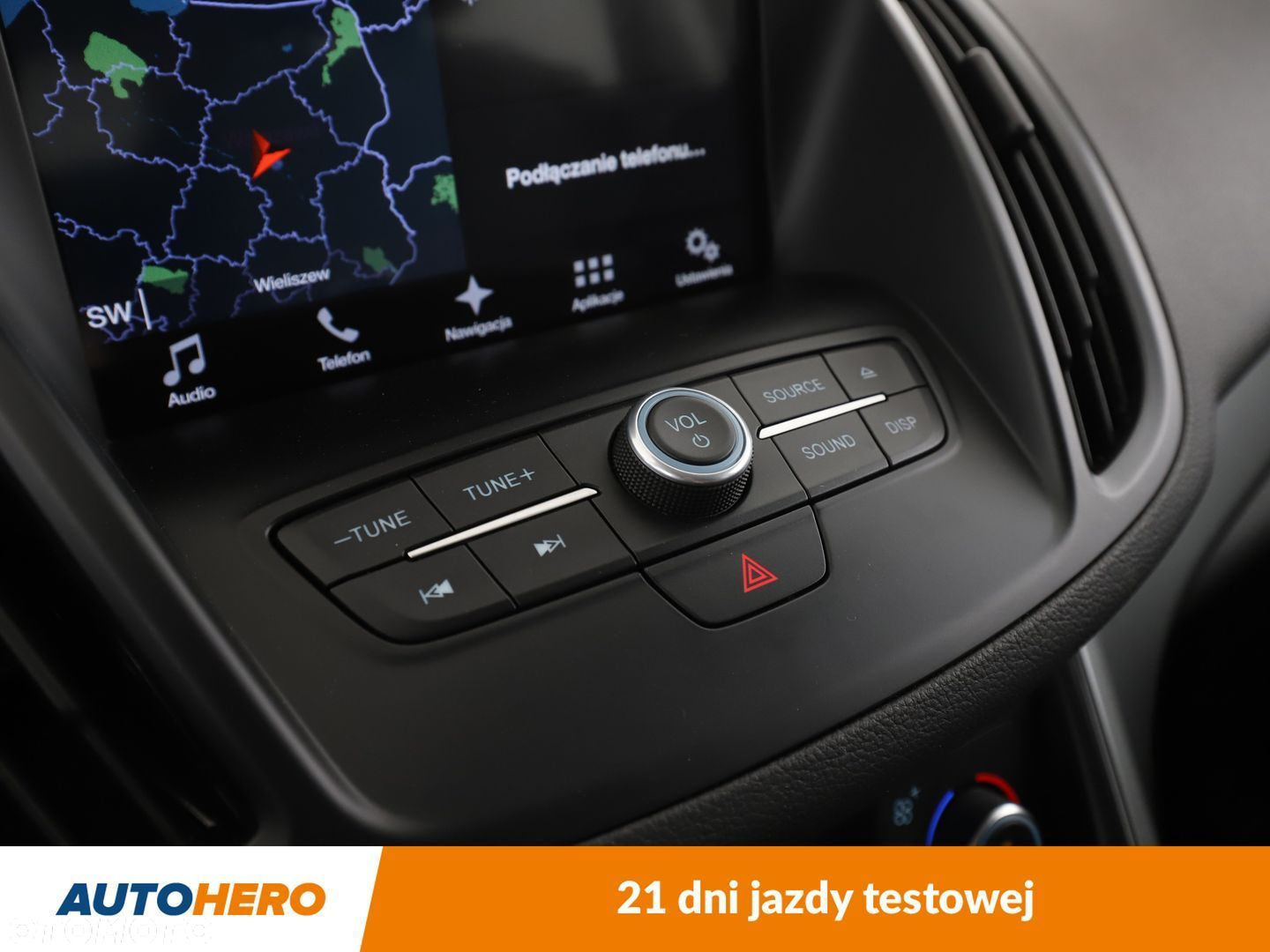 Ford Kuga - 24