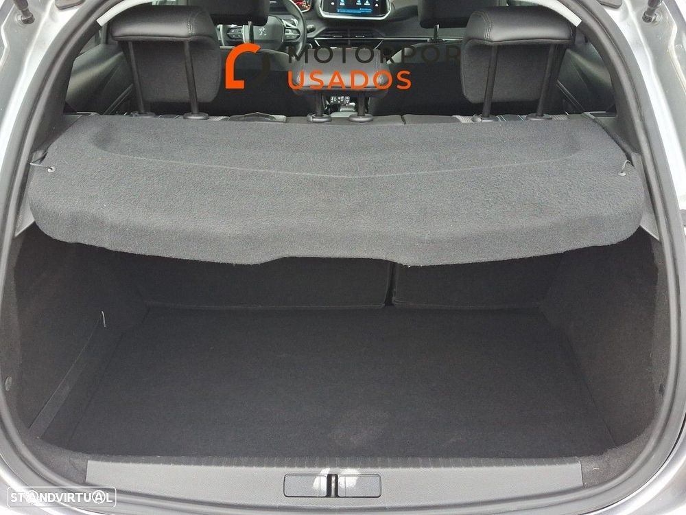 Peugeot 208 1.2 PureTech Allure EAT8 - 5