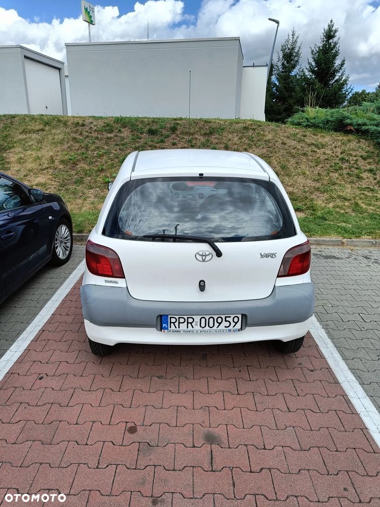 Toyota Yaris - 7