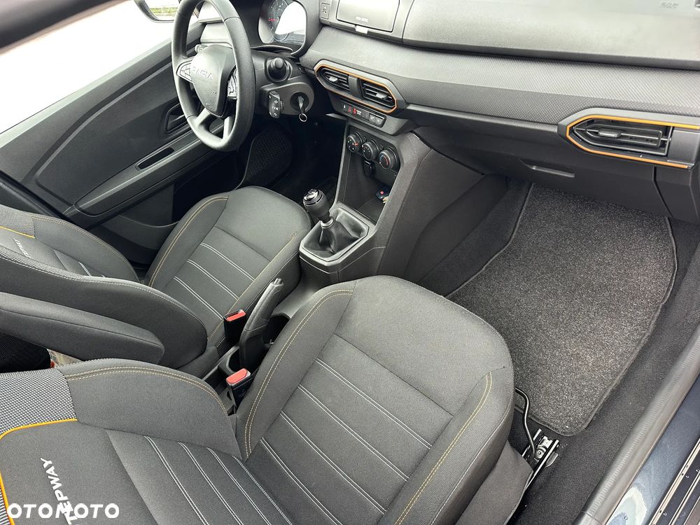 Dacia Sandero Stepway TCe 90 Expression + - 13
