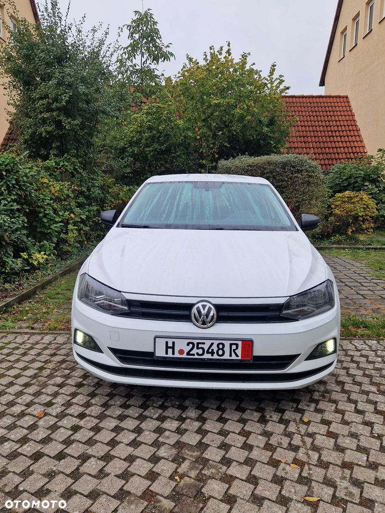Volkswagen Polo - 1