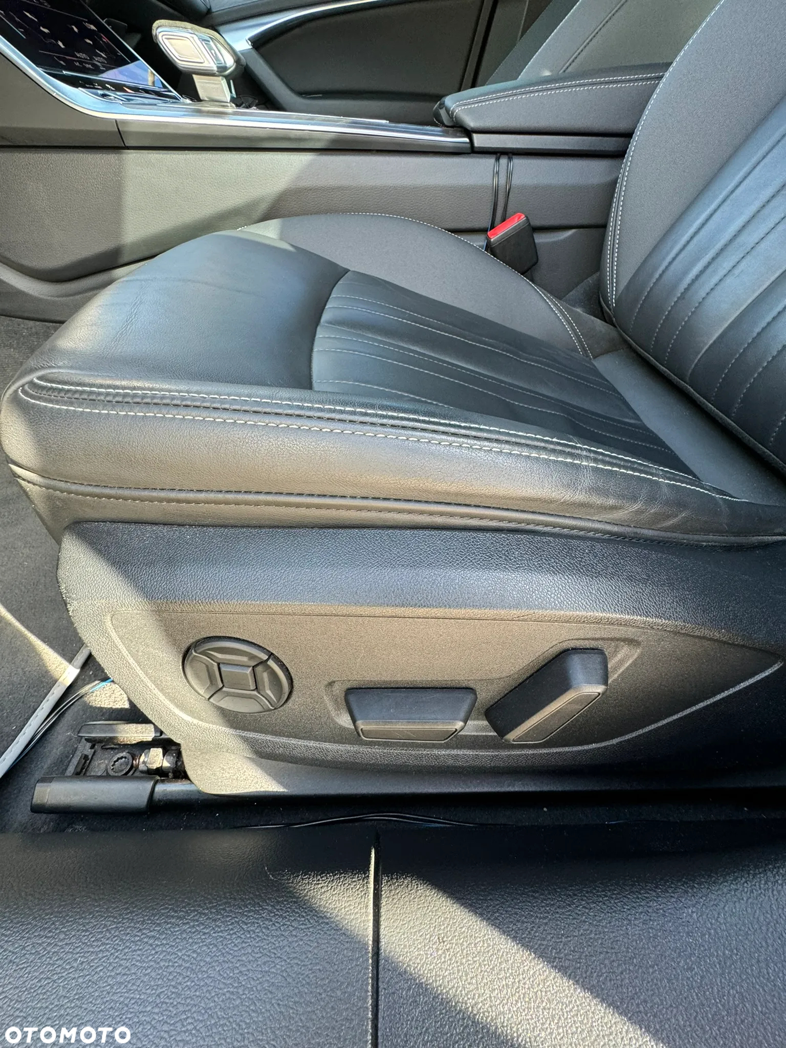 Audi A6 Avant 55 TFSI quattro S tronic S line - 21