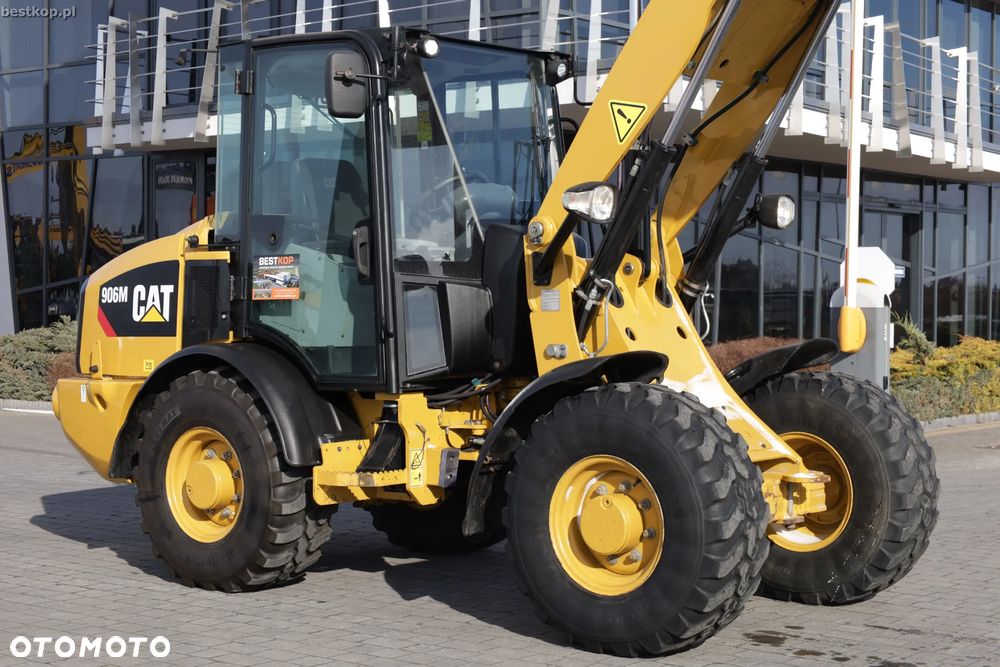 Caterpillar CAT 906M - 20
