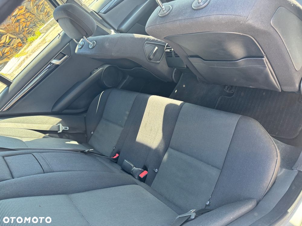Mercedes-Benz Klasa C 220 CDI BlueEff Avantgarde - 7