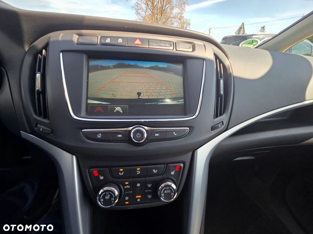 Opel Zafira - 18