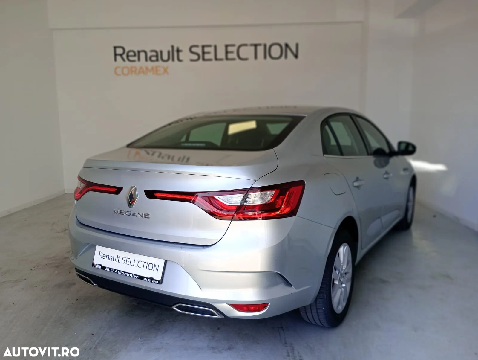 Renault Megane TCe EDC Zen - 2