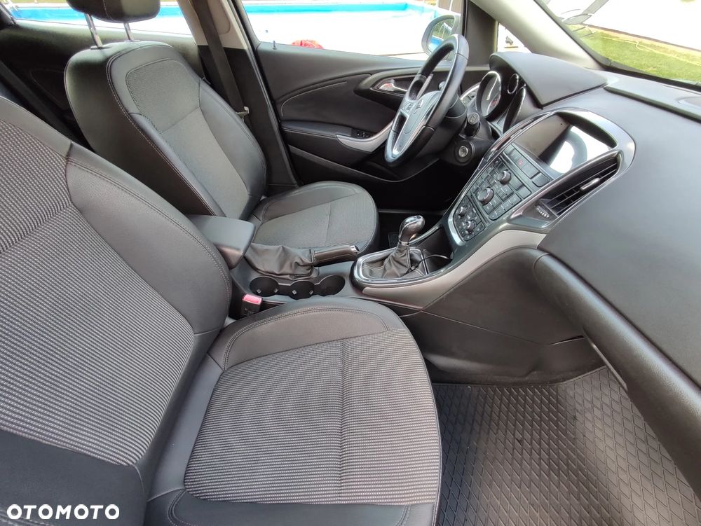 Opel Astra - 12