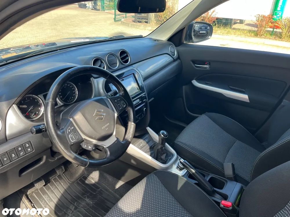 Suzuki Vitara 1.6 (4x4) Allgrip Comfort+ - 23