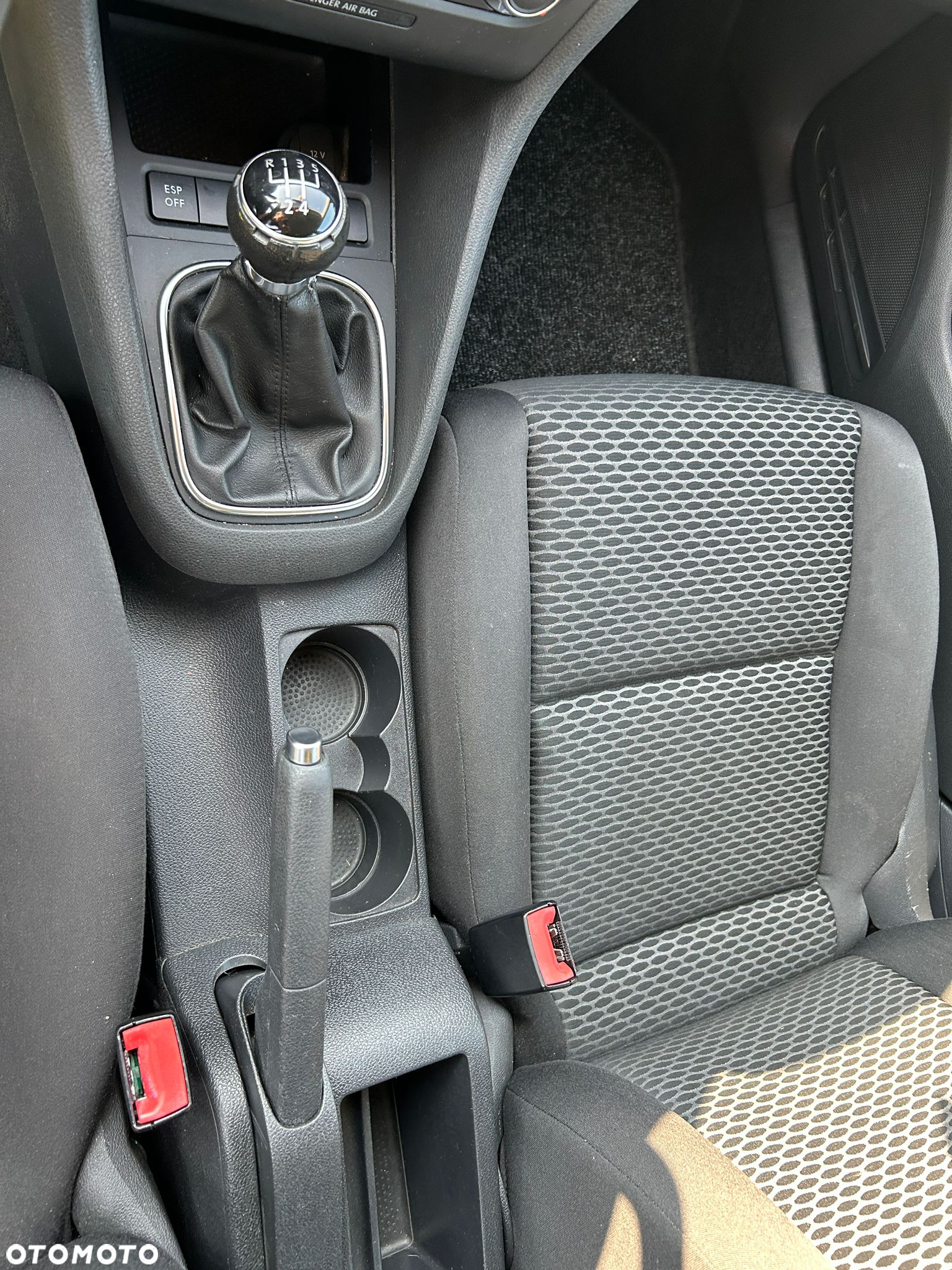 Volkswagen Golf VI 1.6 Comfortline - 31