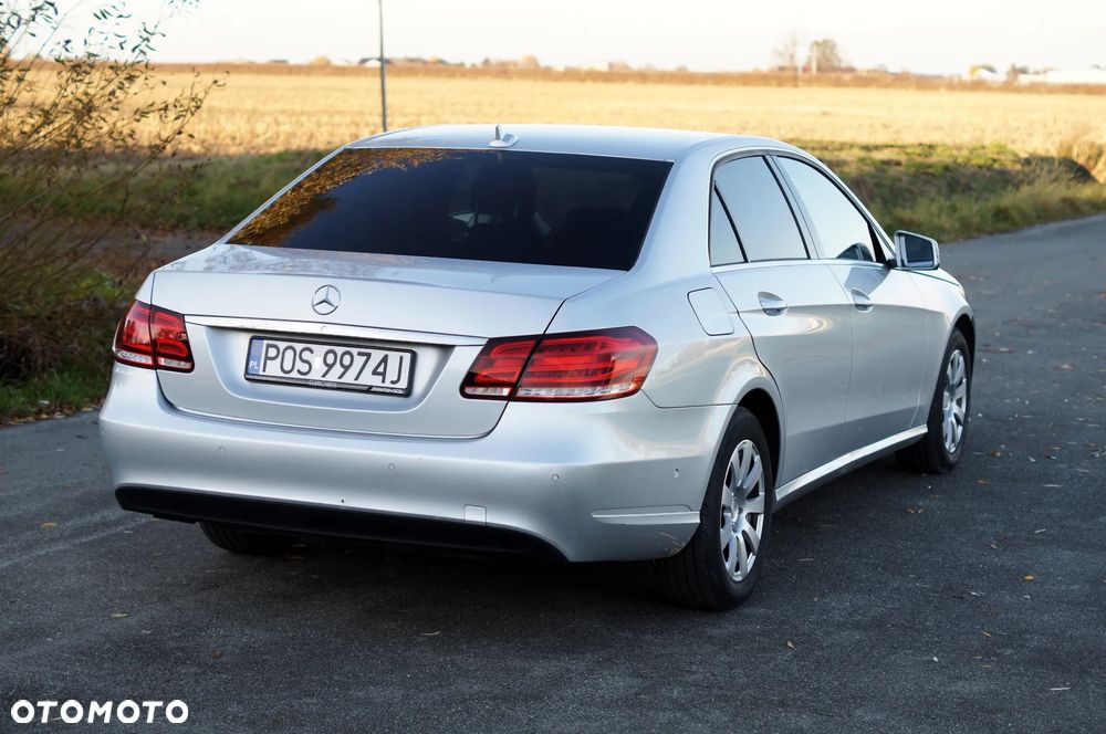 Mercedes-Benz Klasa E 200 7G-TRONIC - 4