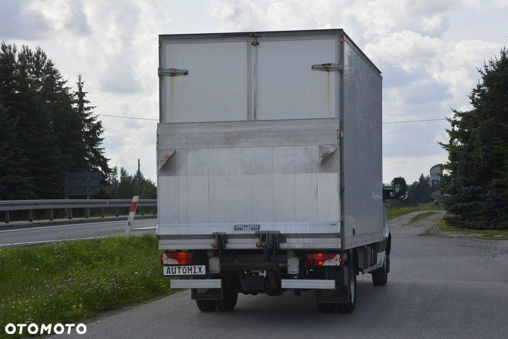 Mercedes-Benz Sprinter - 8