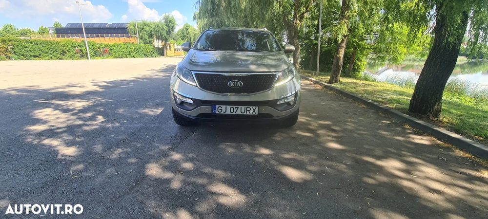 Kia Sportage 2,0 CRDI AWD Dream-Team Edition - 4