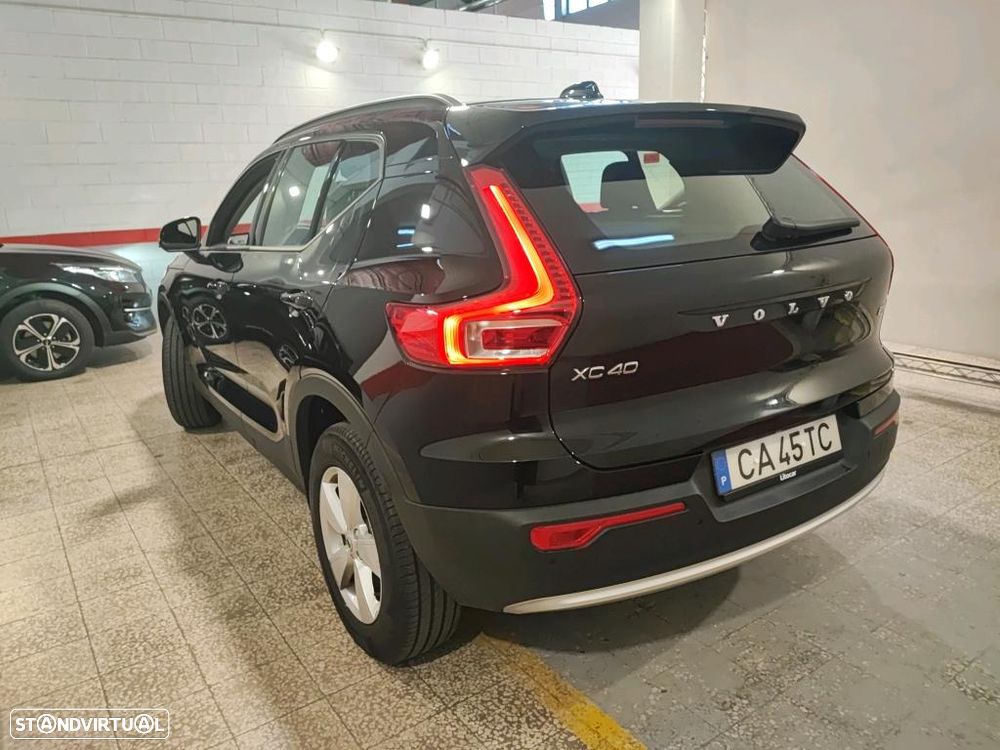 Volvo XC 40 2.0 B3 Essential - 2