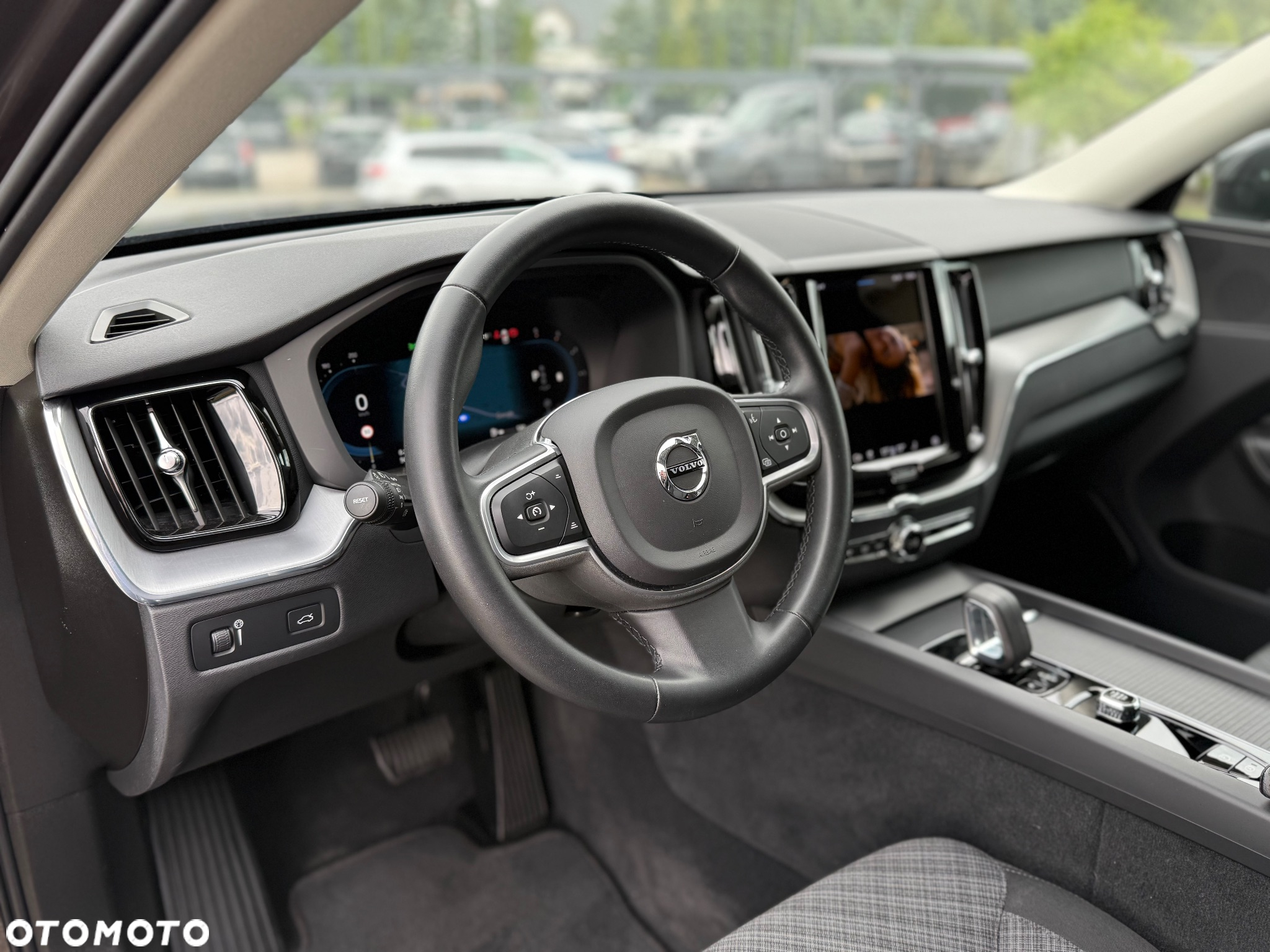 Volvo XC 60 B4 D Geartronic Momentum Pro - 14