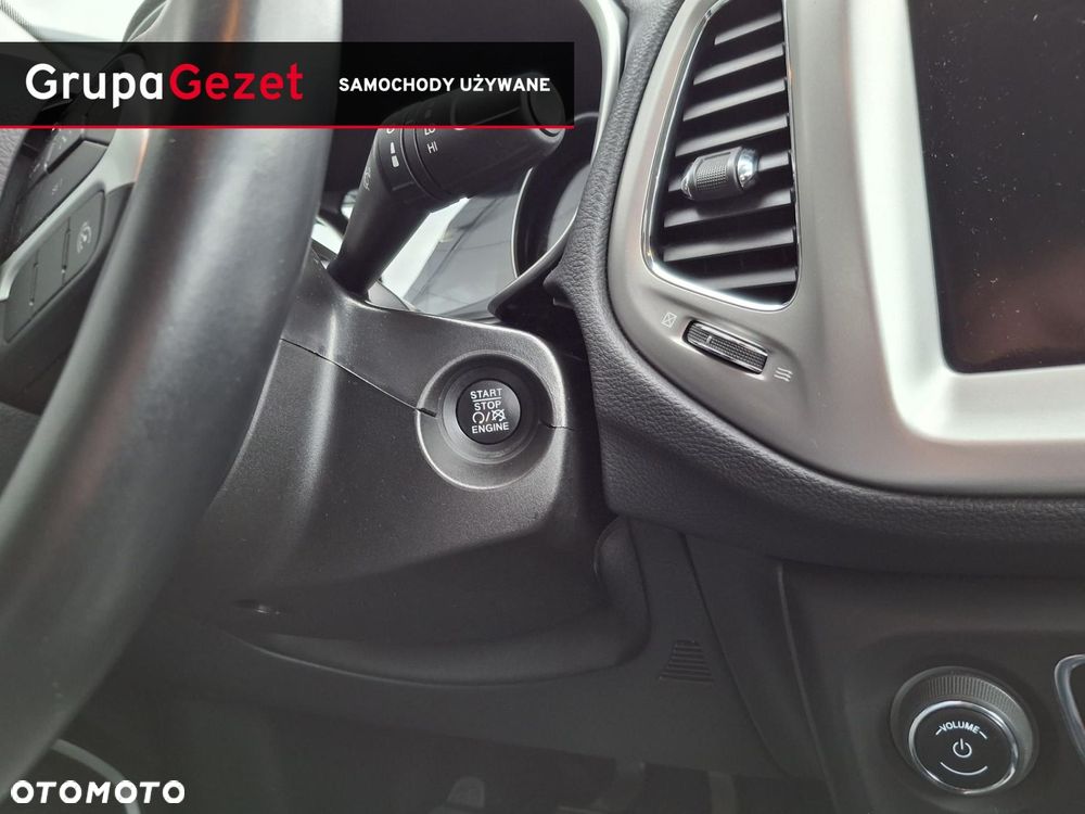 Jeep Compass - 24