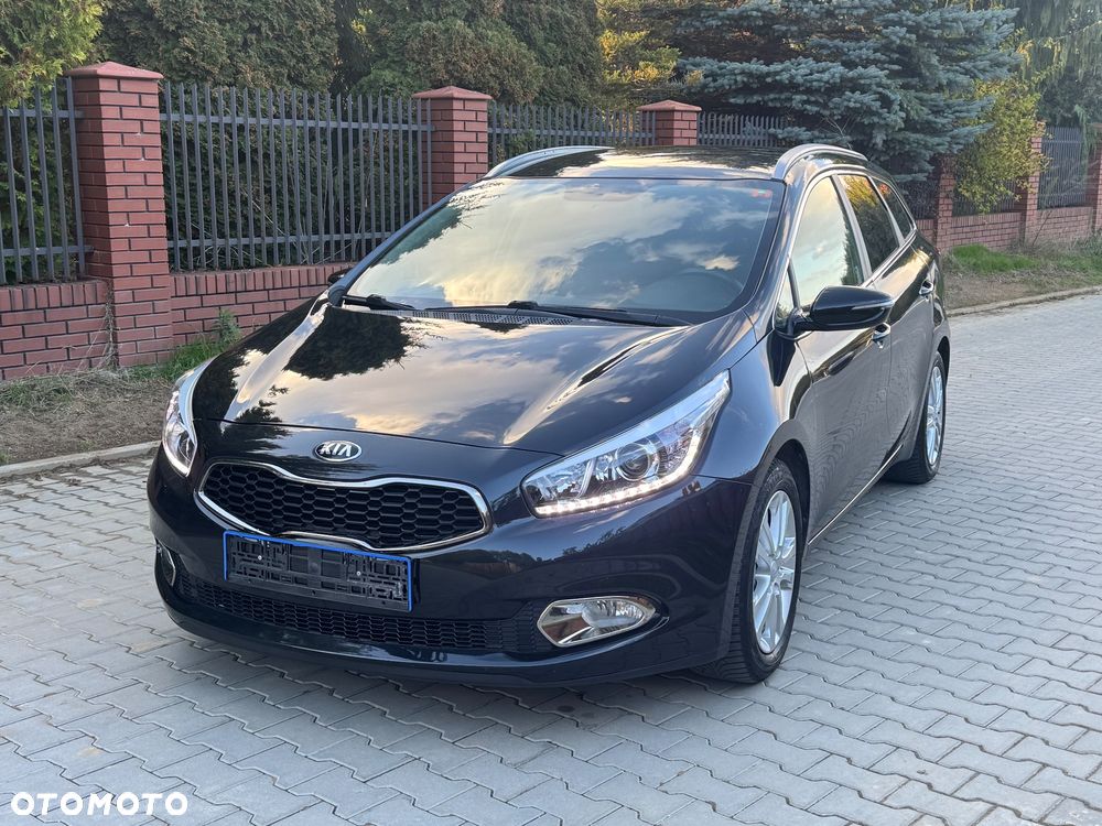 Kia Ceed 1.6 GDI Fifa World Cup Edition - 3