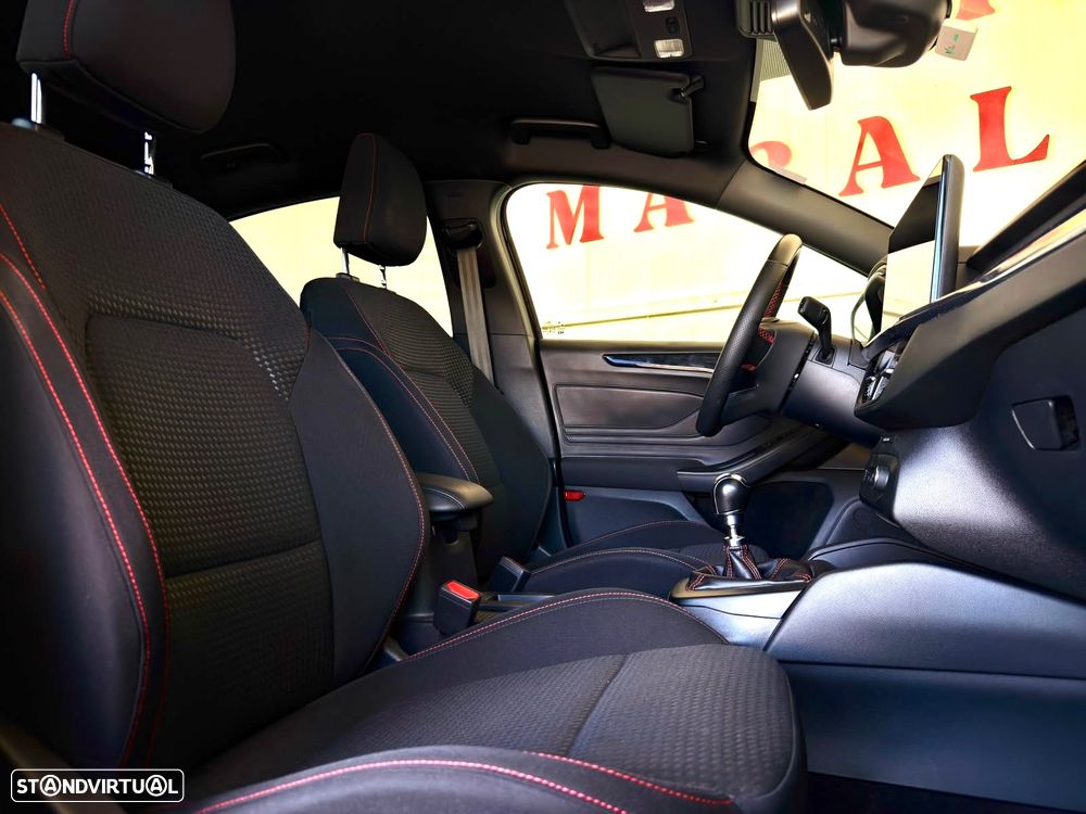 Ford Focus 1.0 EcoBoost MHEV ST-Line X - 9