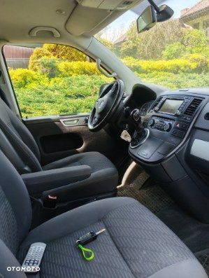 Volkswagen Multivan - 8