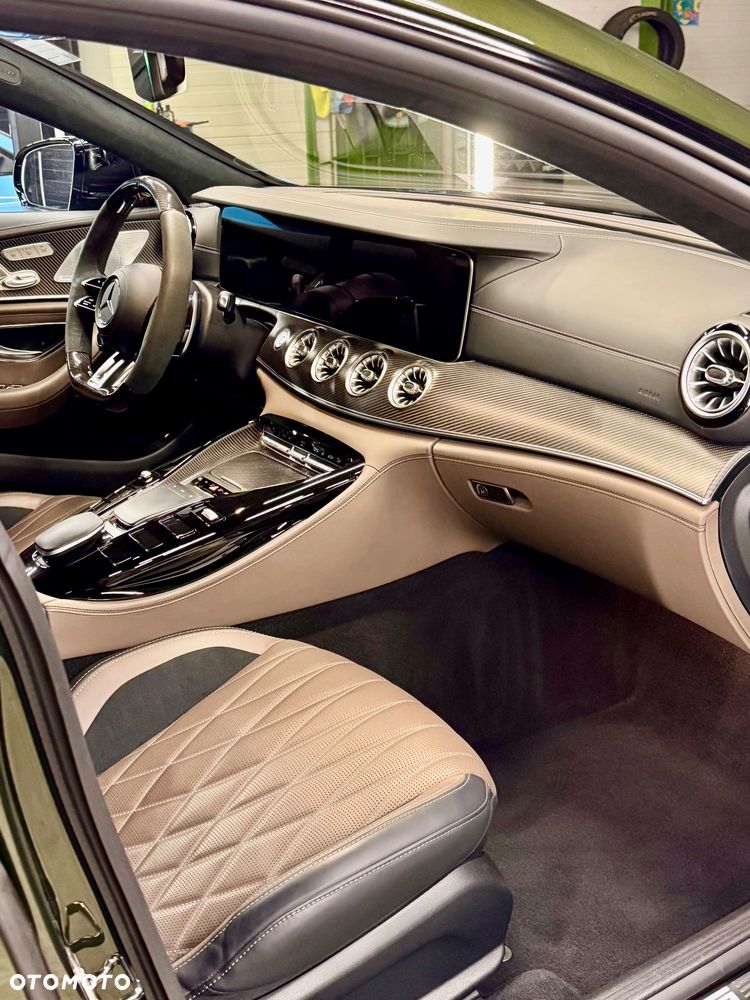 Mercedes-Benz AMG GT - 9