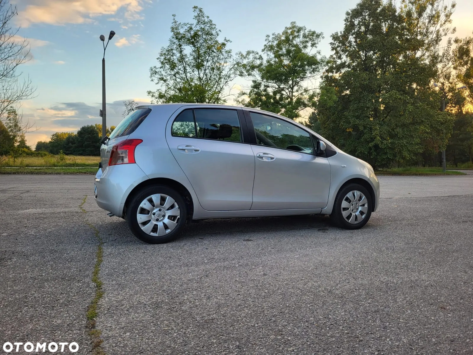 Toyota Yaris - 4