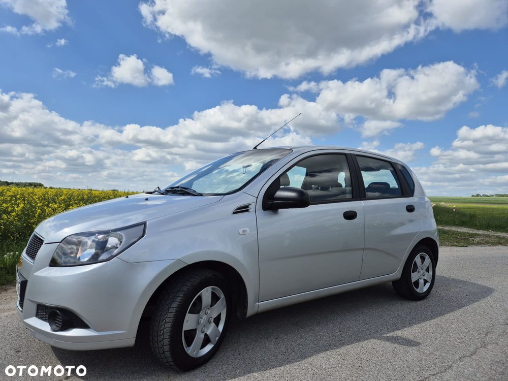 Chevrolet Aveo 1.2 16V Base - 9