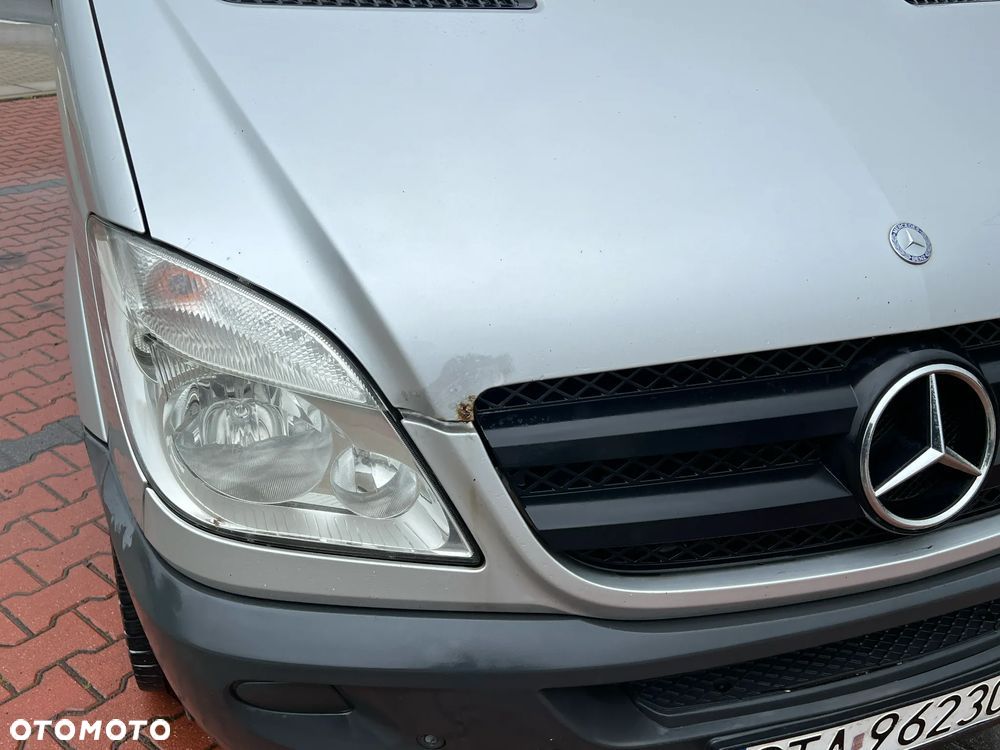 Mercedes-Benz Sprinter - 9