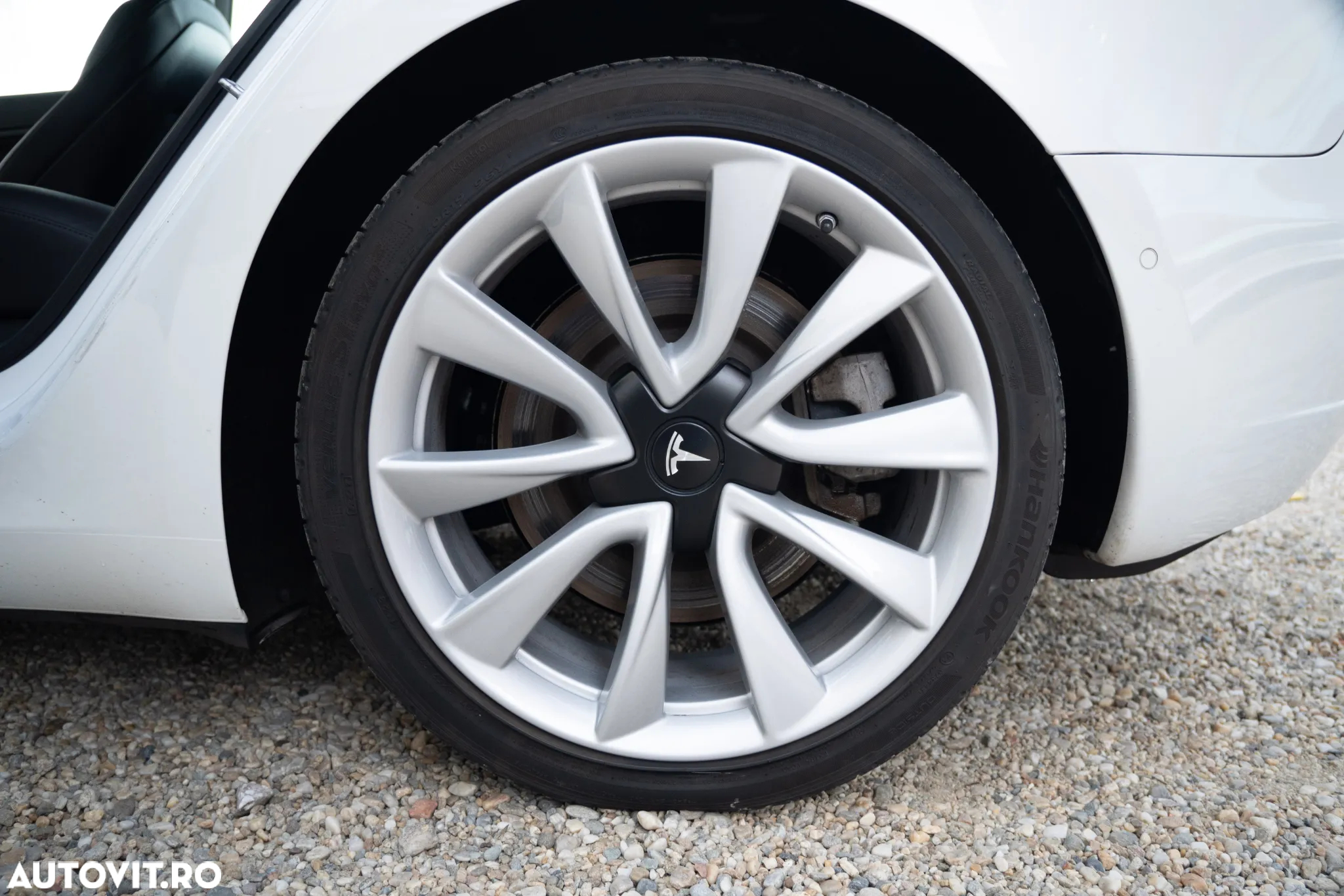 Tesla Model 3 Langstreckenbatterie Allradantrieb Dual Motor - 21