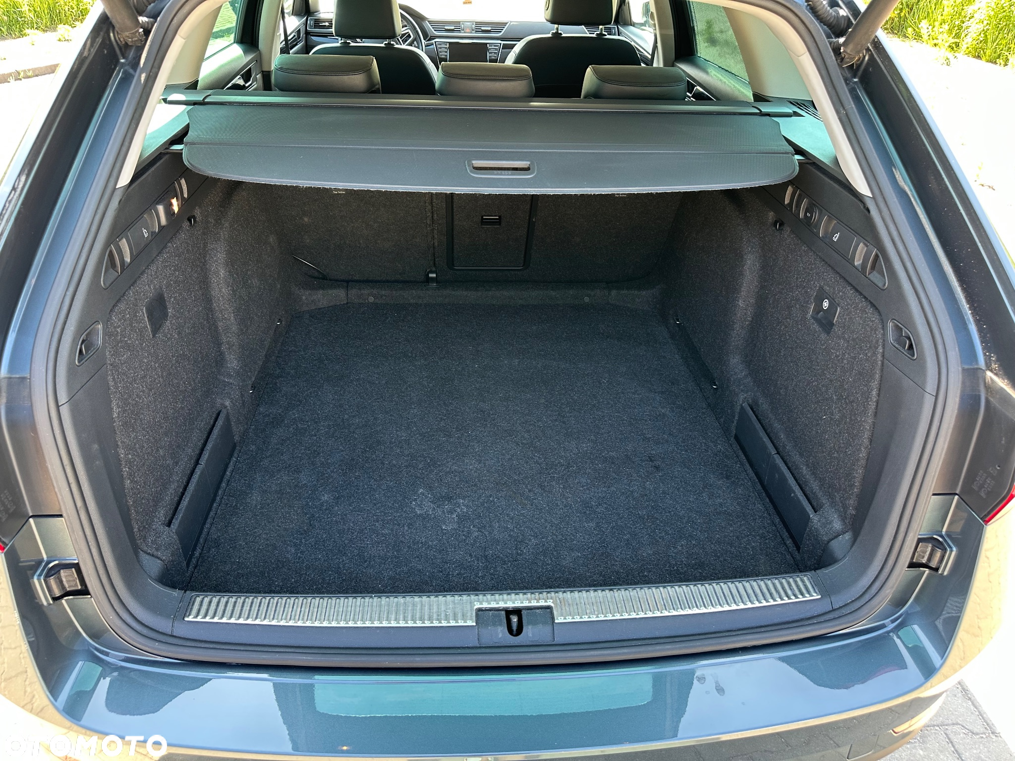 Skoda Superb 2.0 TDI 4x4 L&K DSG - 11
