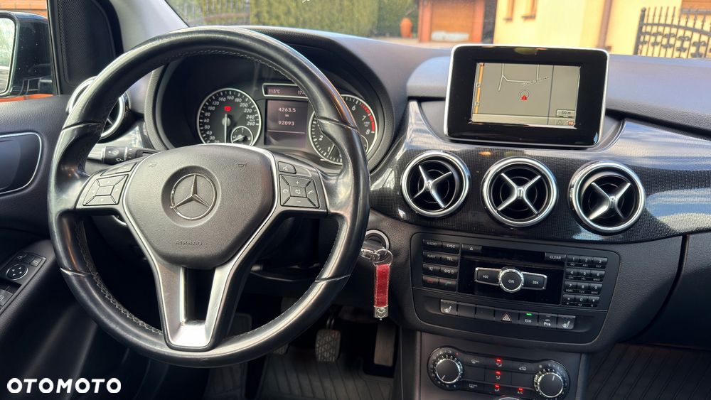 Mercedes-Benz Klasa B 180 BlueEFFICIENCY Edition Style - 21