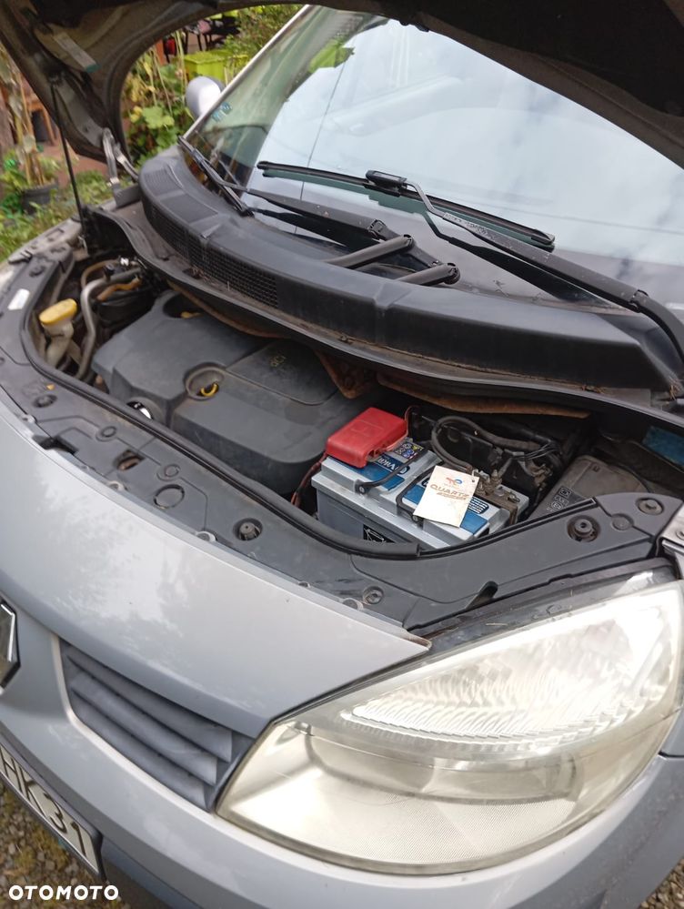 Renault Scenic - 8