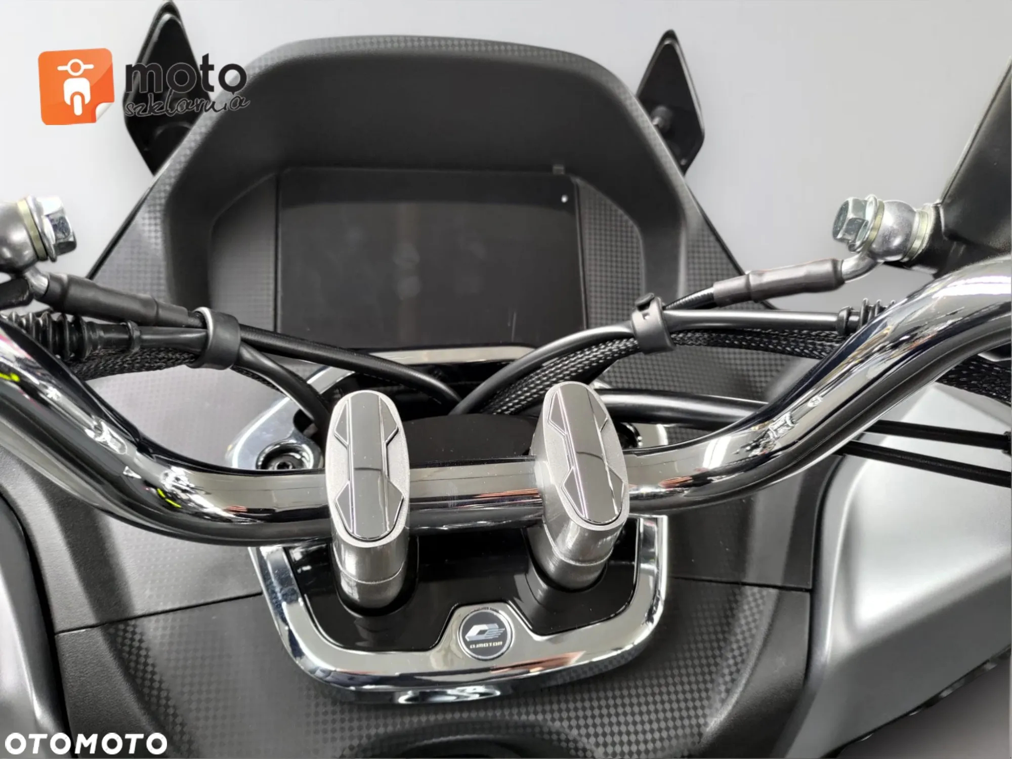 QJMOTOR Inny - 16