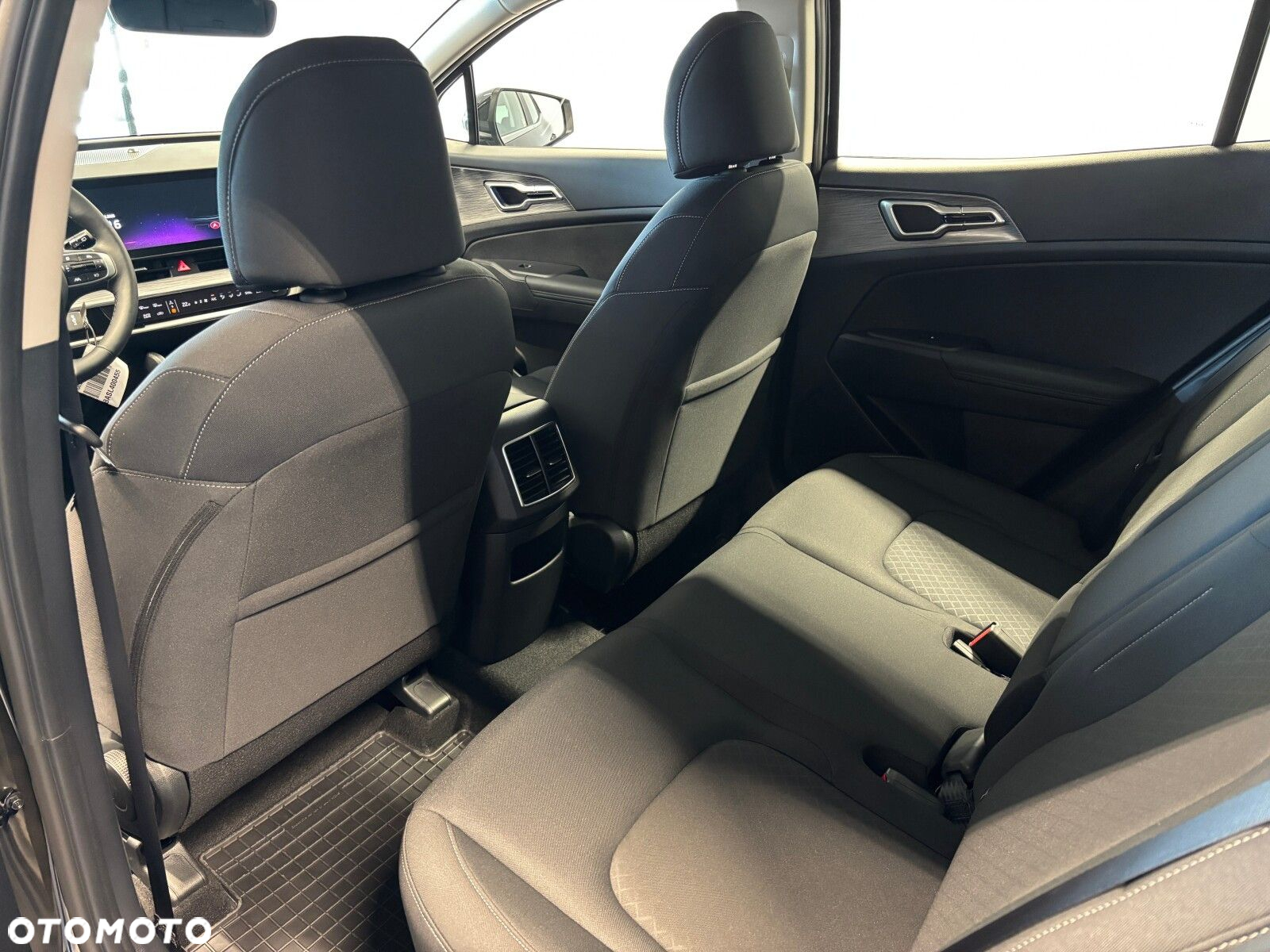 Kia Sportage - 16