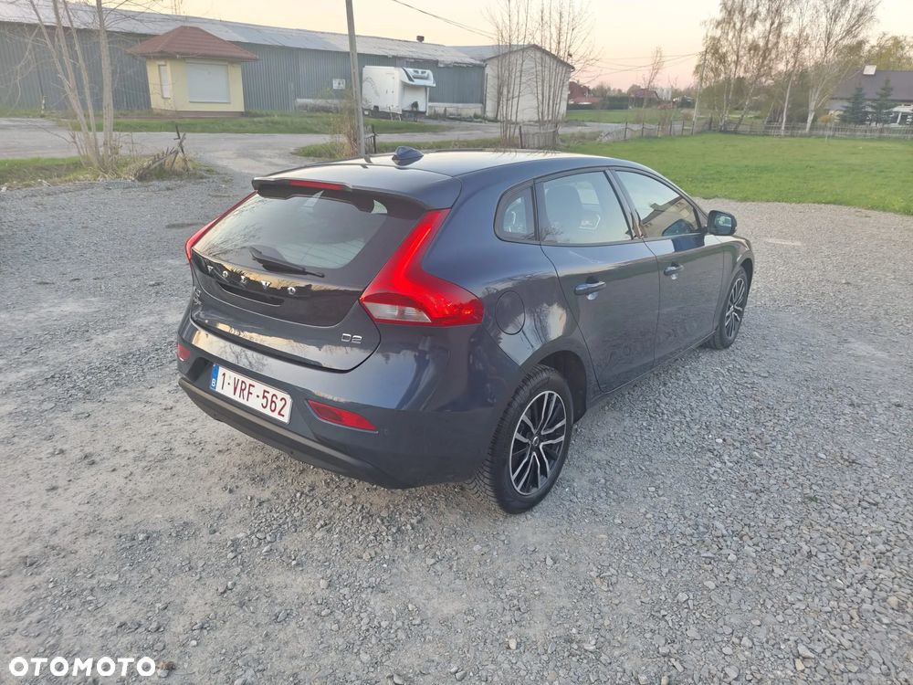 Volvo V40 D2 Momentum - 5