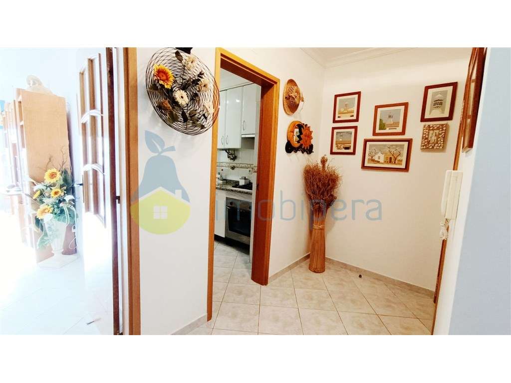 Apartamento T2 com piscina e garagem, Armação de Pêra - Grande imagem: 3/15