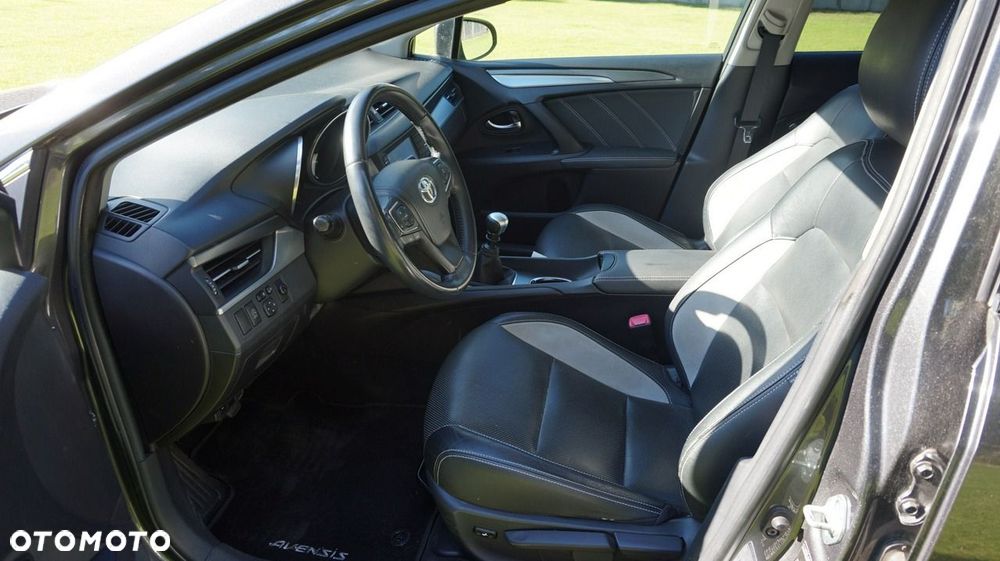 Toyota Avensis - 11