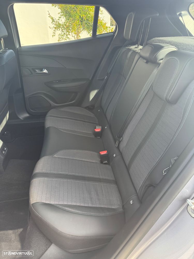Peugeot 2008 1.2 PureTech Allure Pack - 17