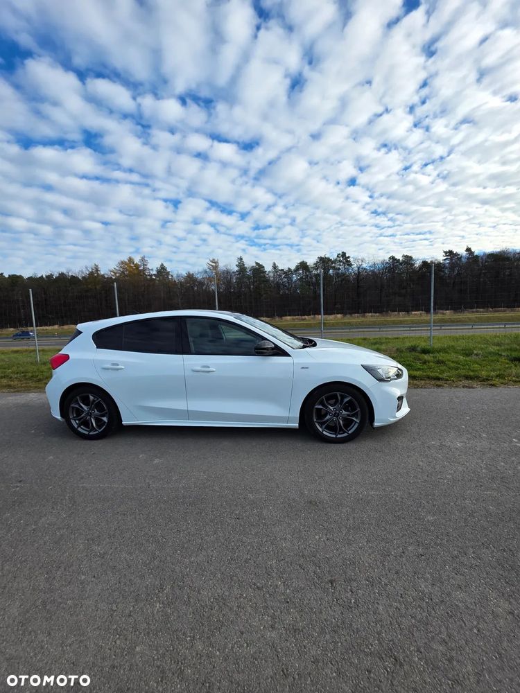 Ford Focus 1.5 TDCi DPF Start-Stopp-System ST-Line - 8